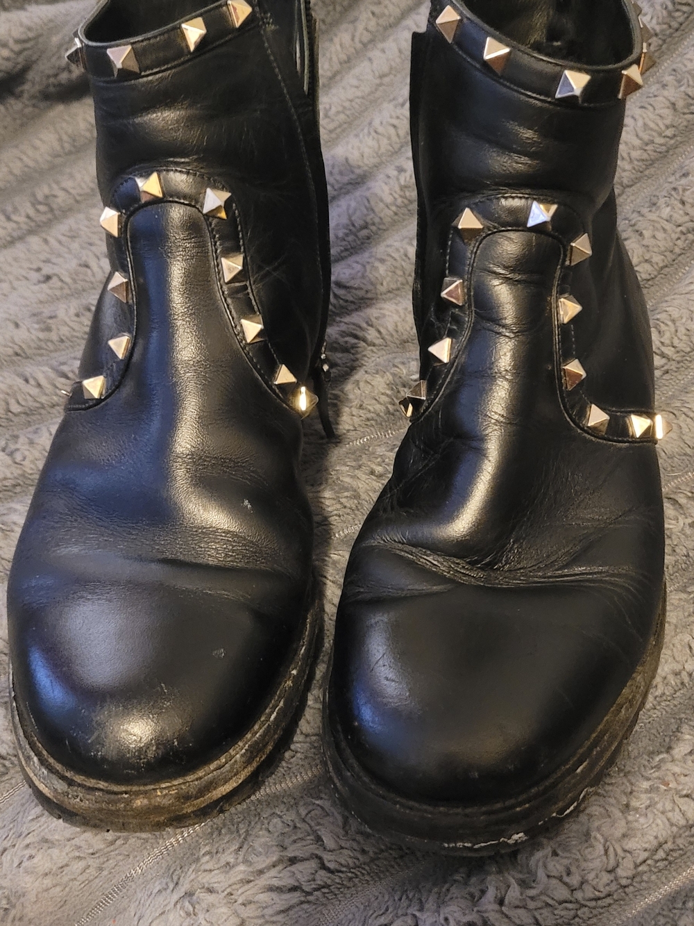 8W/38 - Valentino Black Studded Rocker Glam Goth Emo Leather Women's Ankle Boots